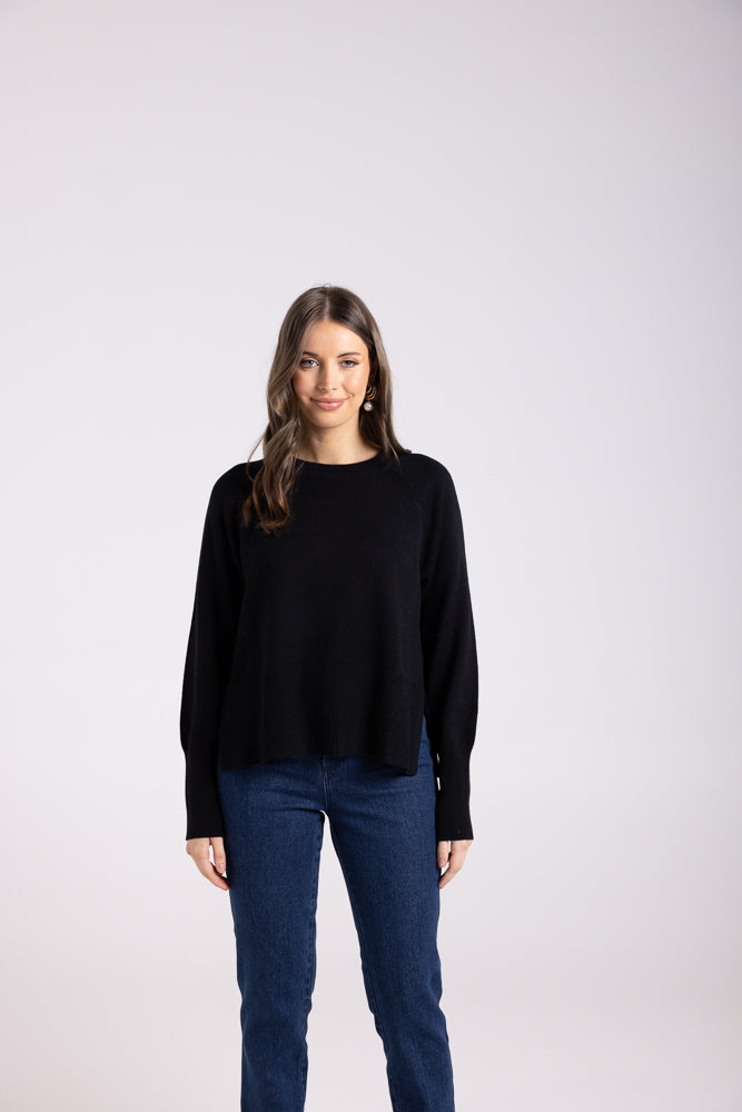 3001 - CREW NECK SWEATER