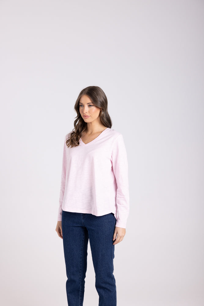 3027 - V NECK L/SLV TOP