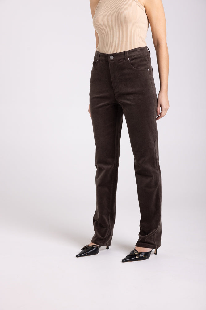 3067 - CORD STRAIGHT LEG JEAN