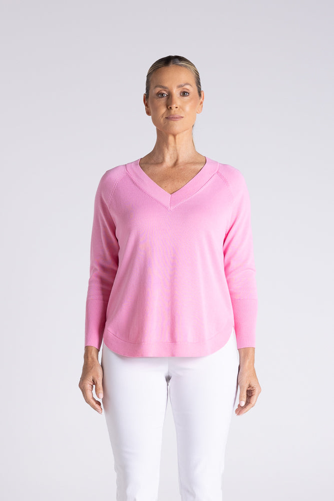 RAGLAN V NECK SCOOP HEM