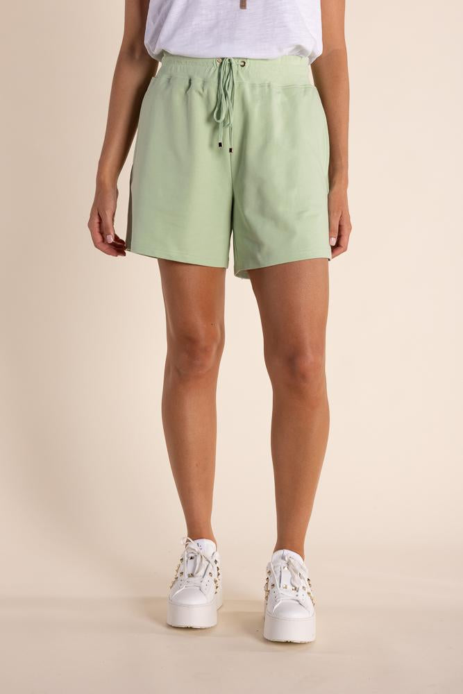 2813 - TRACK SHORT W/PATCH LOGO