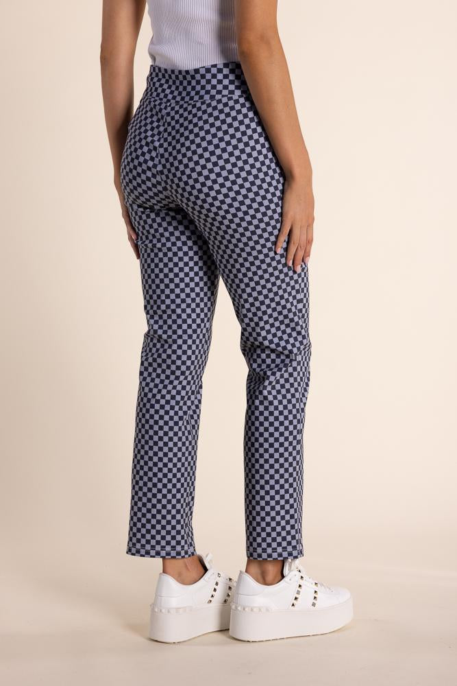 2822 - 7/8 GINGHAM PULL ON PANT