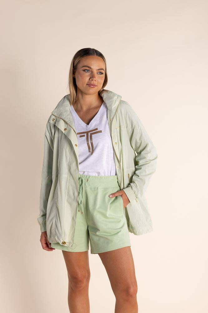 2838 - SPRAY JACKET W/ GOLD LOGO