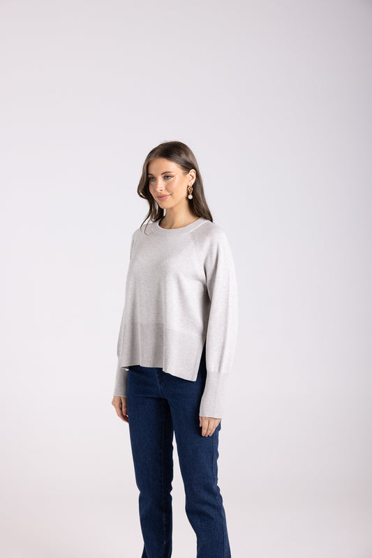 3001 - CREW NECK SWEATER