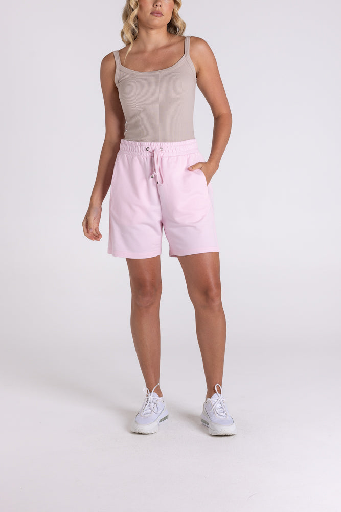 3135 - TRACK SHORT W/LOGO PATCH