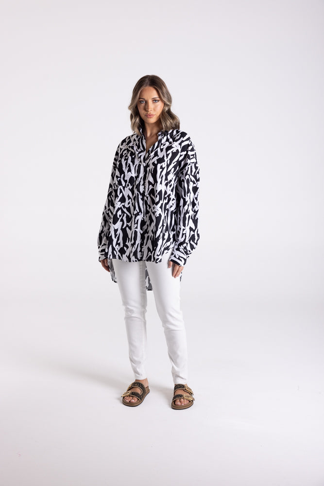 3141 - ABSTRACT OVER SIZED PRINT SHIRT