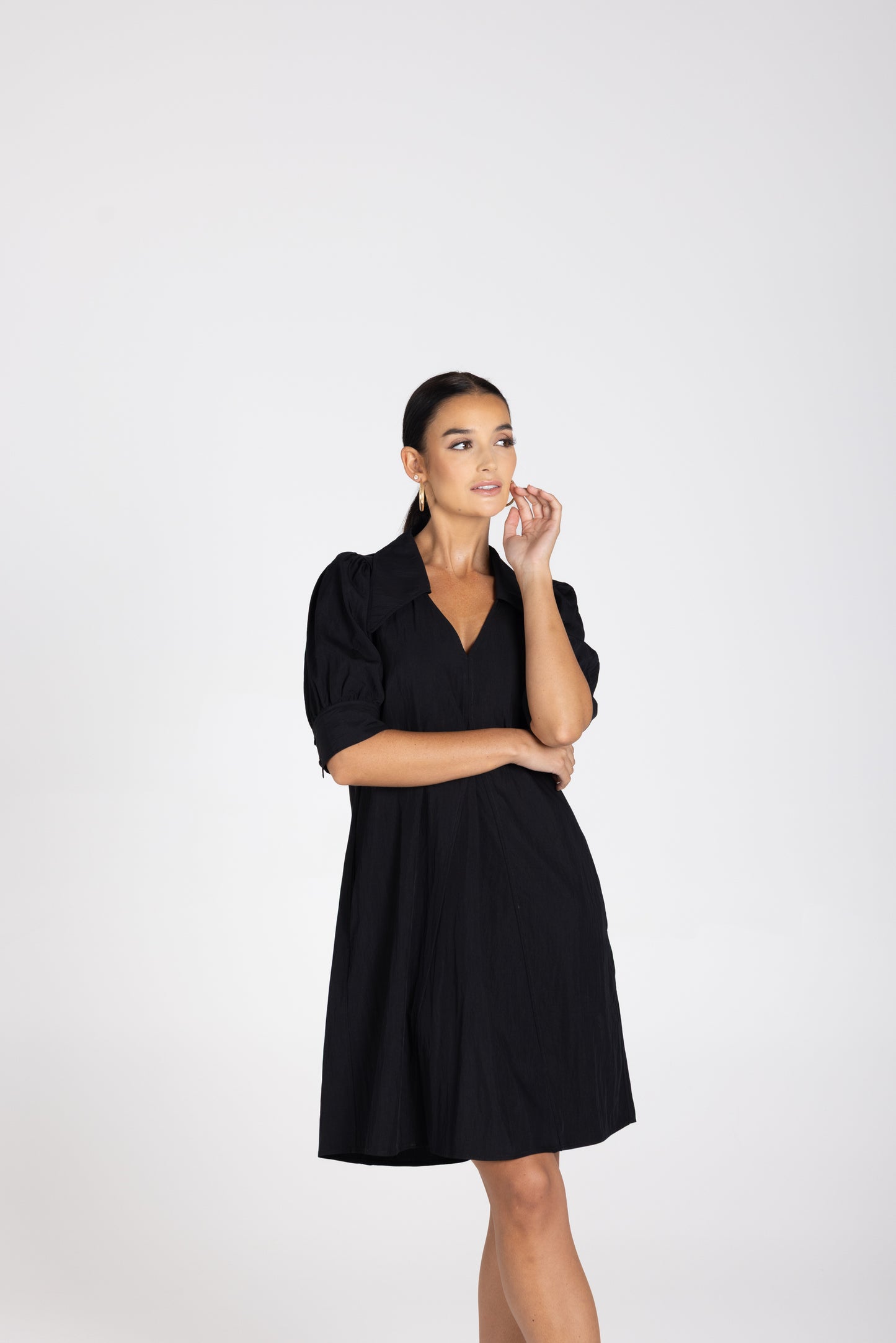 3240 - V Neck dress W/Collar