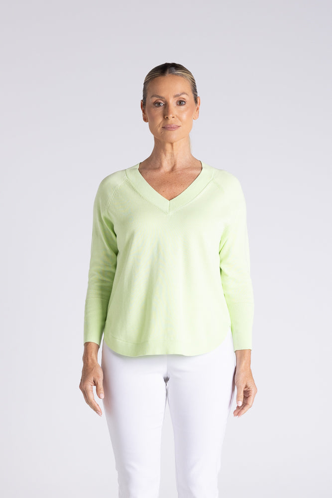 RAGLAN V NECK SCOOP HEM