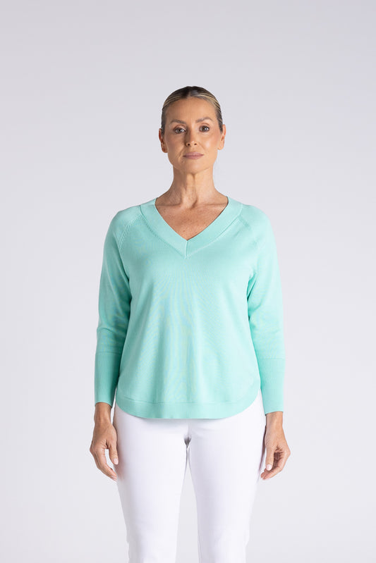 RAGLAN V NECK SCOOP HEM