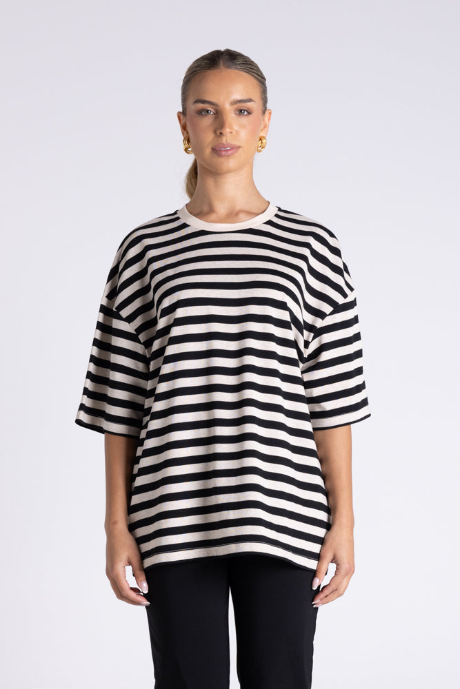 STRIPED OVER SIZED T-SHIRT