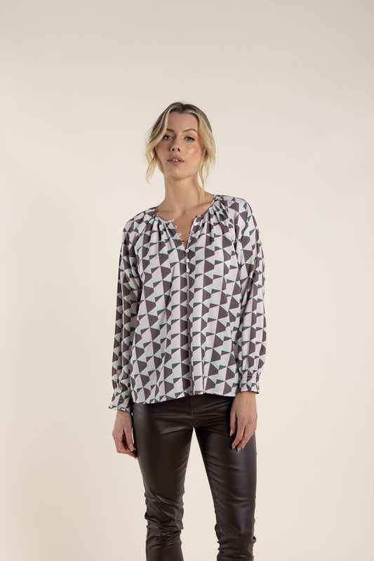2745 Triangle Print Top